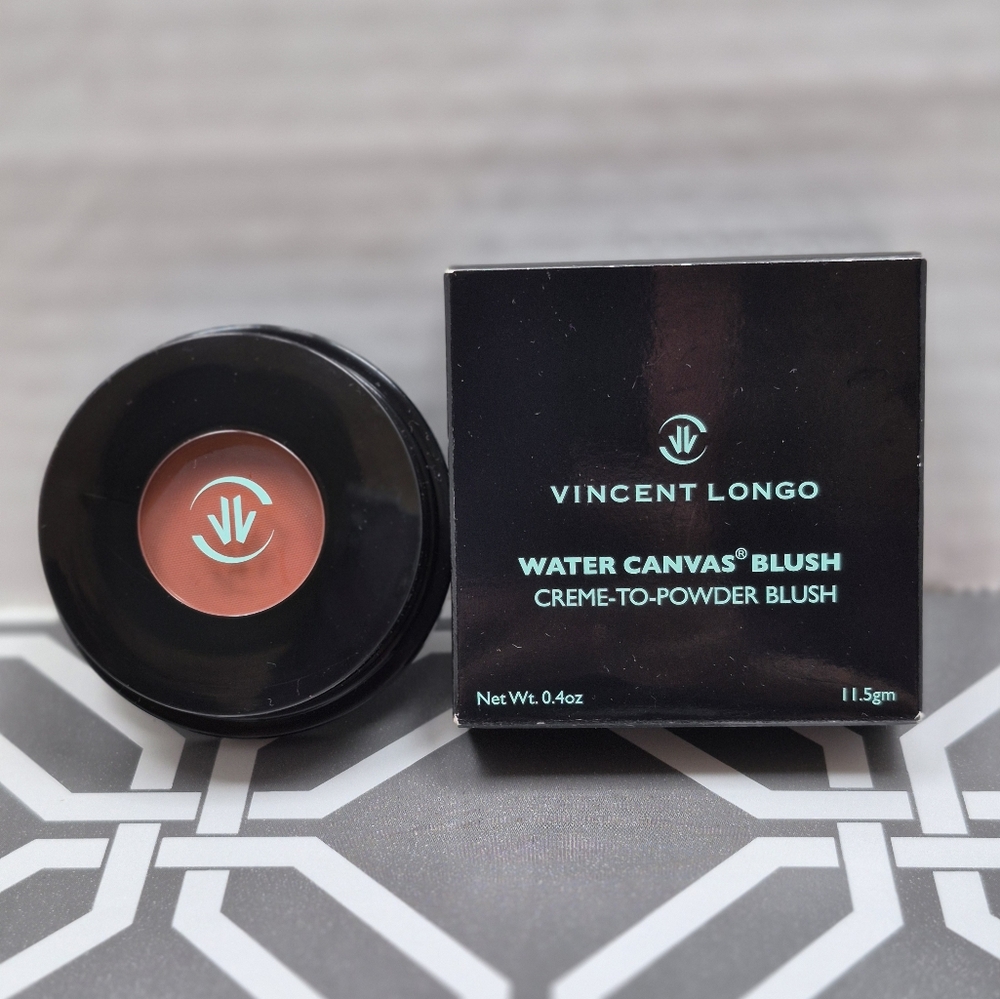 Vincent Longo Water Canvas Blush - Creme to Power - Clover Mist- New in Box